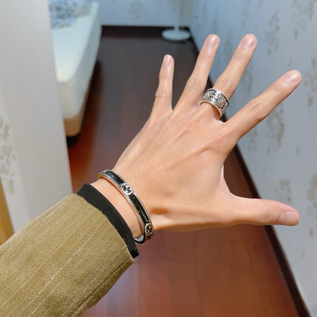 Gucci Anger Forest Interlocking G Antiqued Bangle - album image 8