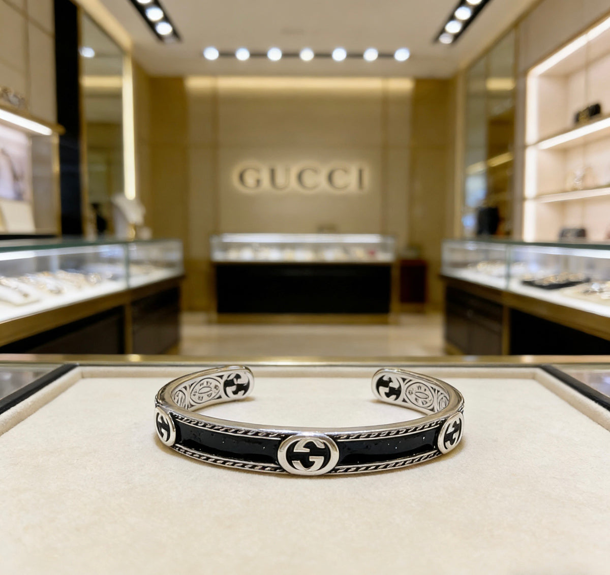 Gucci Anger Forest Interlocking G Antiqued Bangle - album image 1