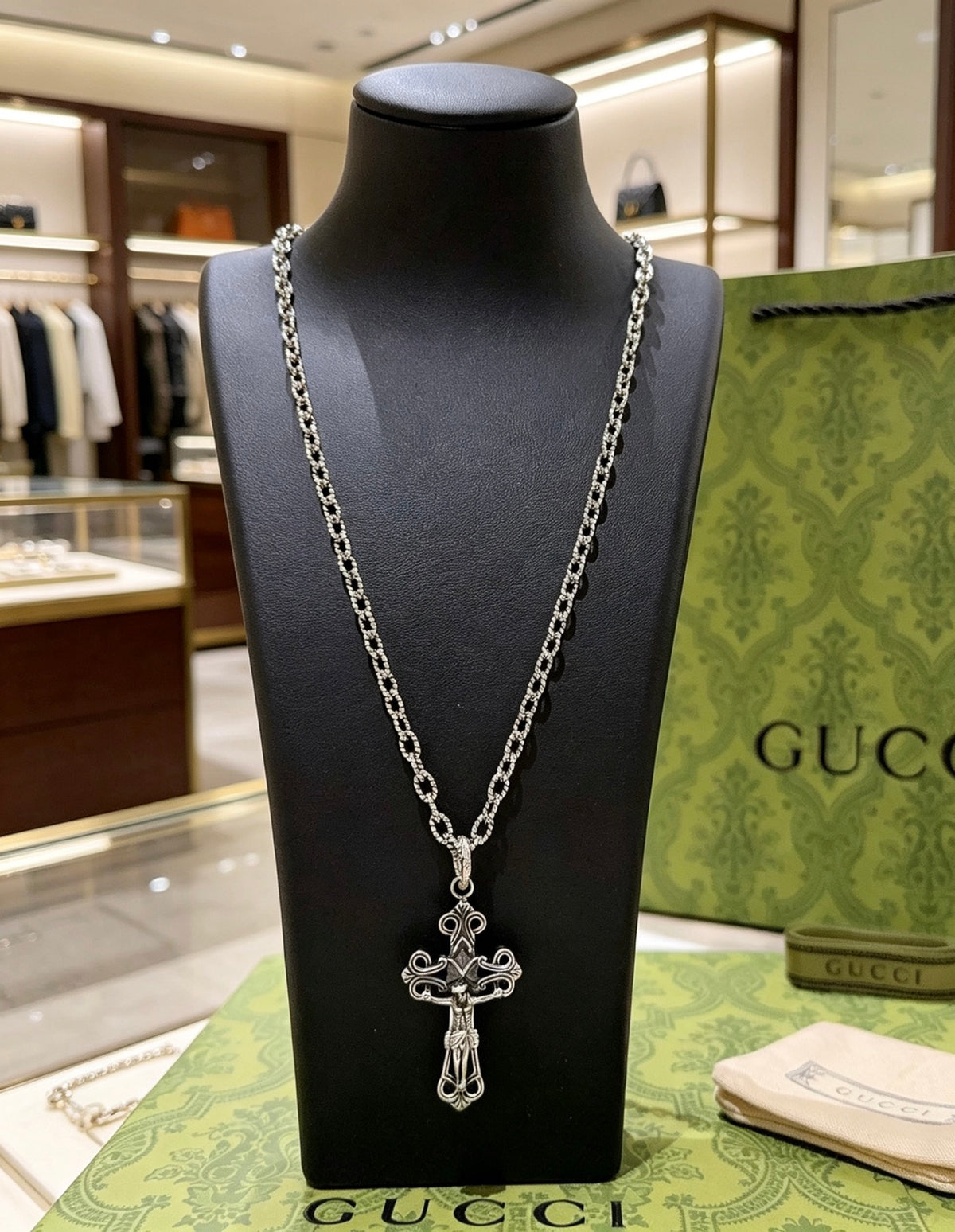 Gucci Anger Forest Interlocking G Antiqued Chain Necklace - album image 1