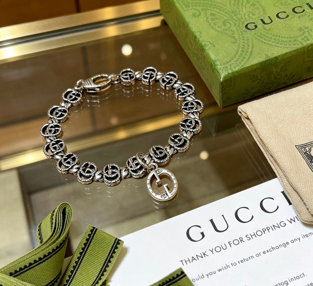Gucci Silver-Tone G Medallion Link Bracelet with Circular Charm - album image 8