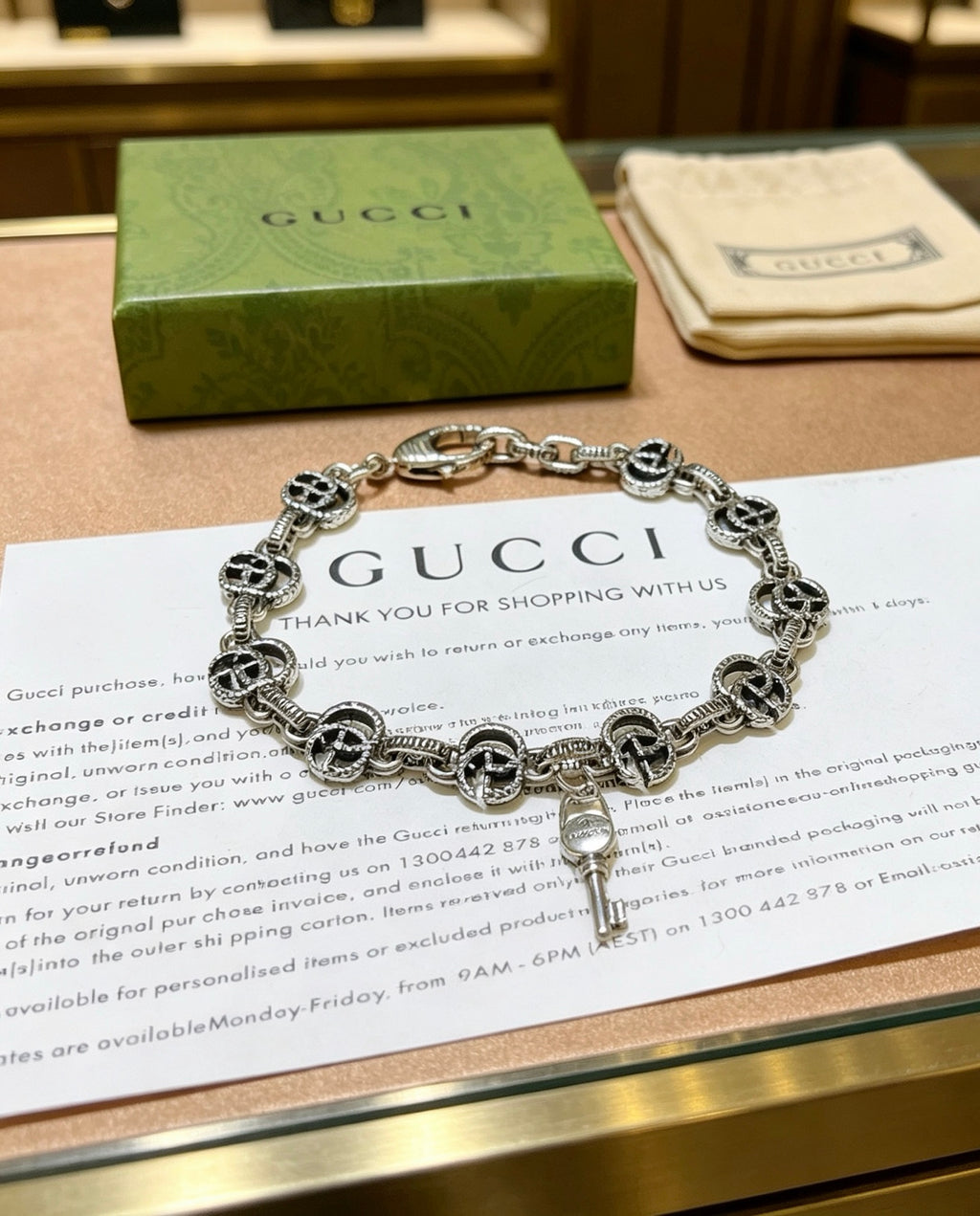 Gucci Silver-Tone GG Medallion Link Bracelet - album image 4
