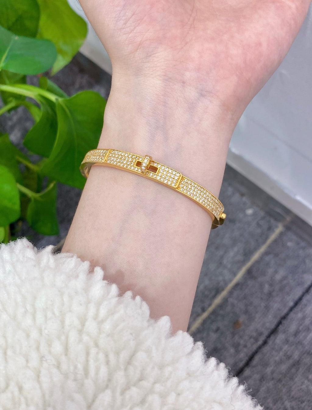 Hermès Gold-Tone Crystal Red Enamel H-Clasp Bangle - album image 9