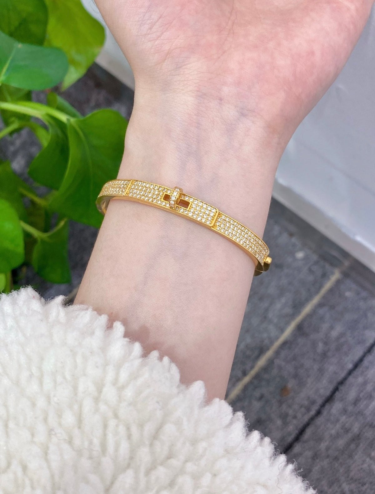 Hermès Gold-Tone Crystal Red Enamel H-Clasp Bangle - album image 9