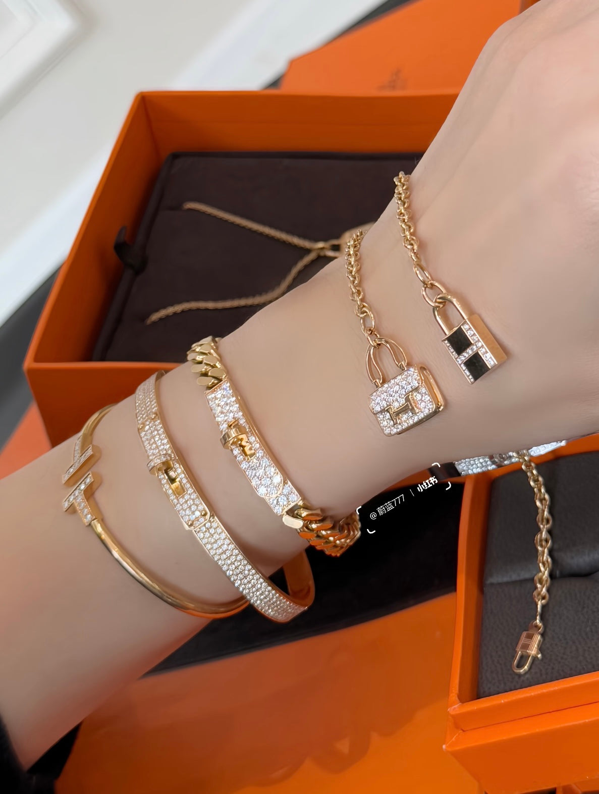 Hermès Rose Gold-Tone Crystal Red Enamel H-Clasp Bangle - album image 12