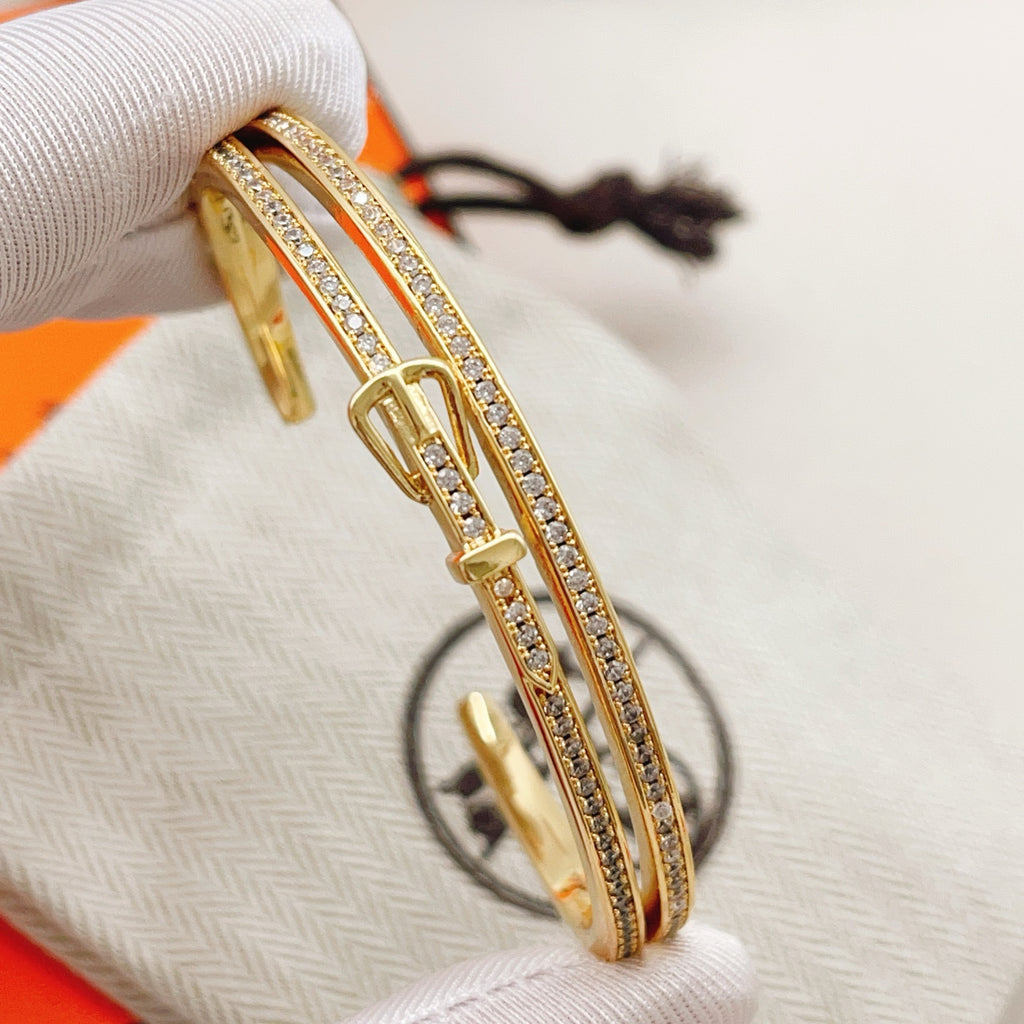 Hermès Gold-Tone Rectangular-Link Pendant Necklace - album image 1