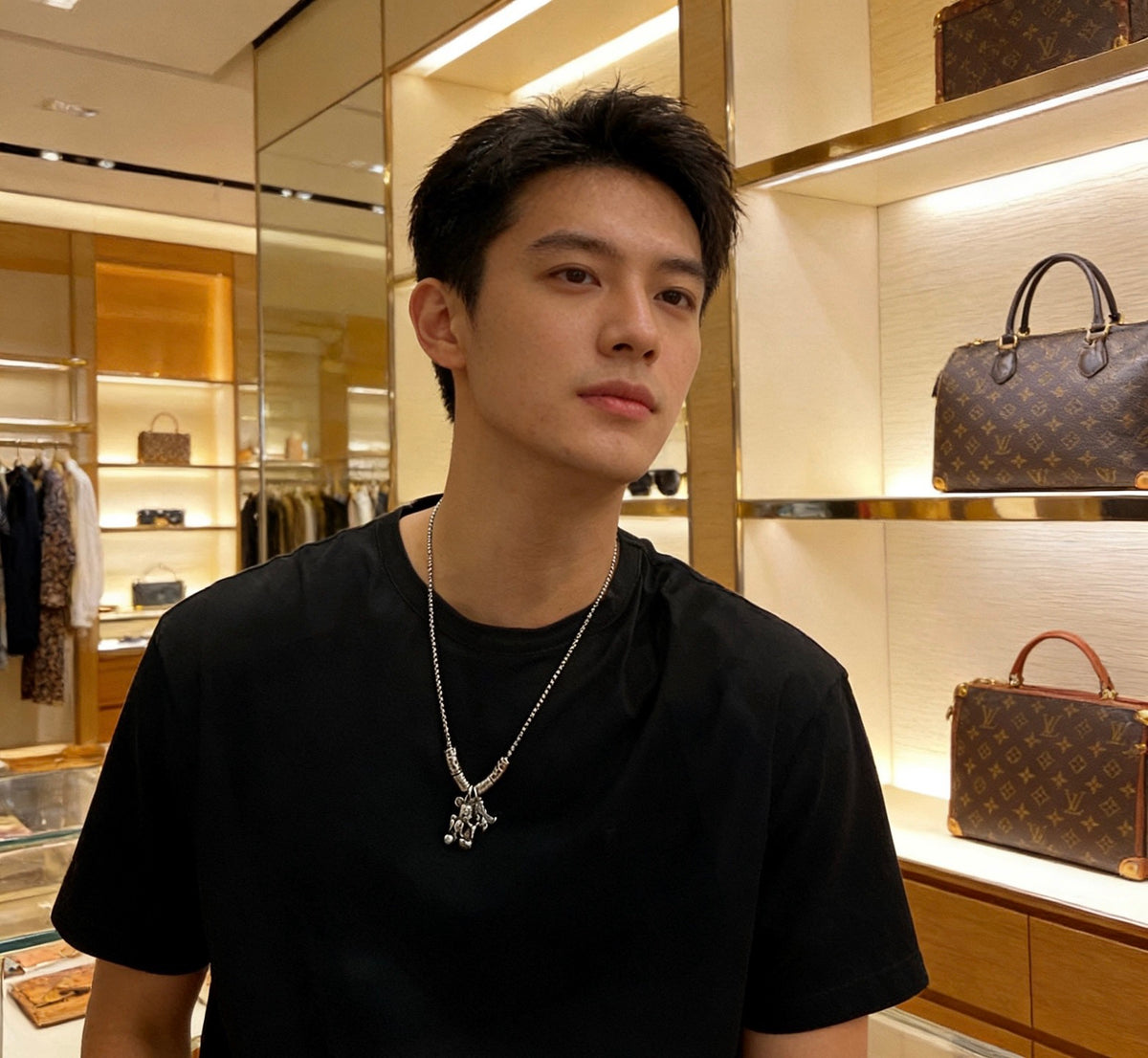 Louis Vuitton Silver-Tone Antiqued Chain Necklace - album image 8
