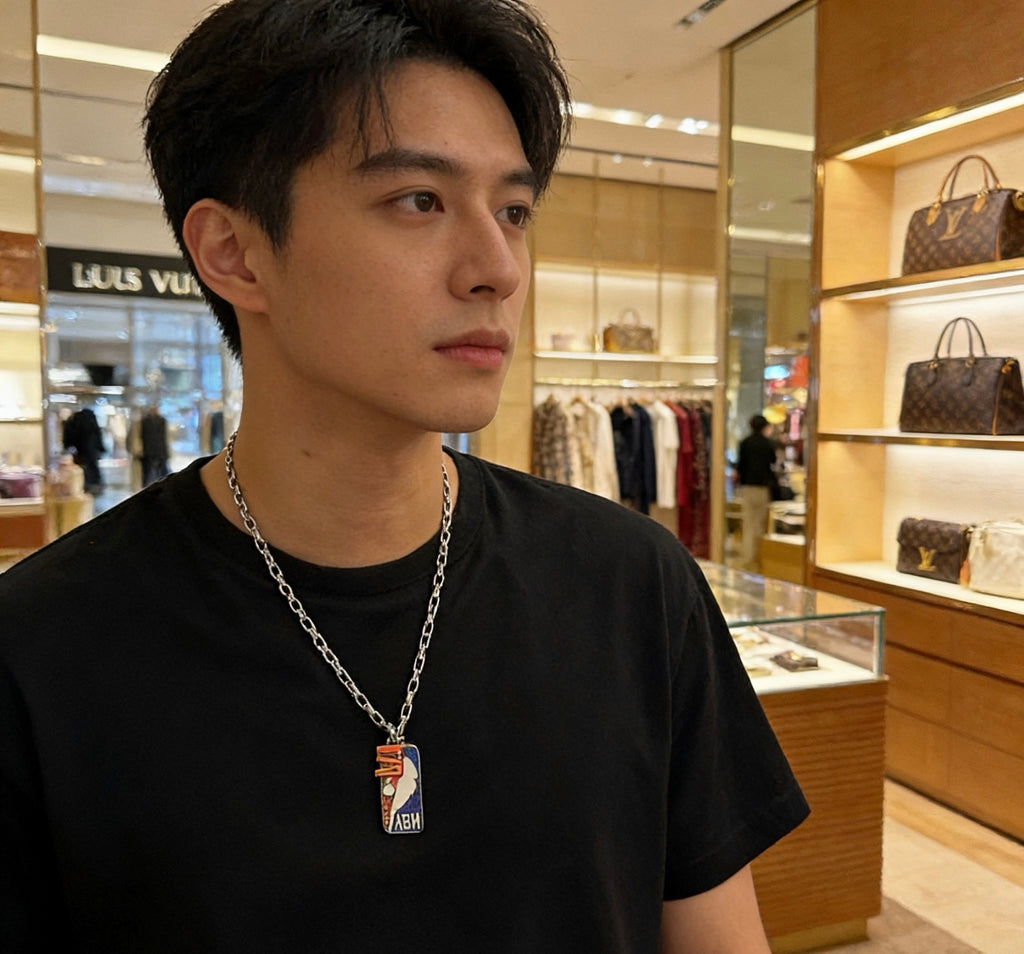 Louis Vuitton Silver-Tone Antiqued Chain Necklace - album image 2