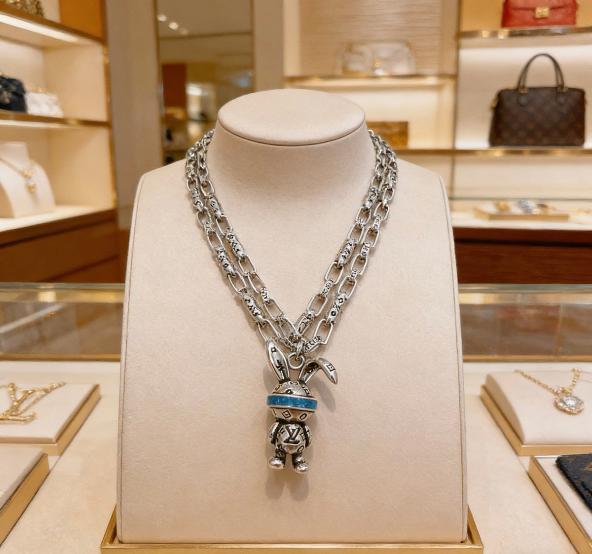 Louis Vuitton Silver-Tone Antiqued Chain Necklace - album image 6