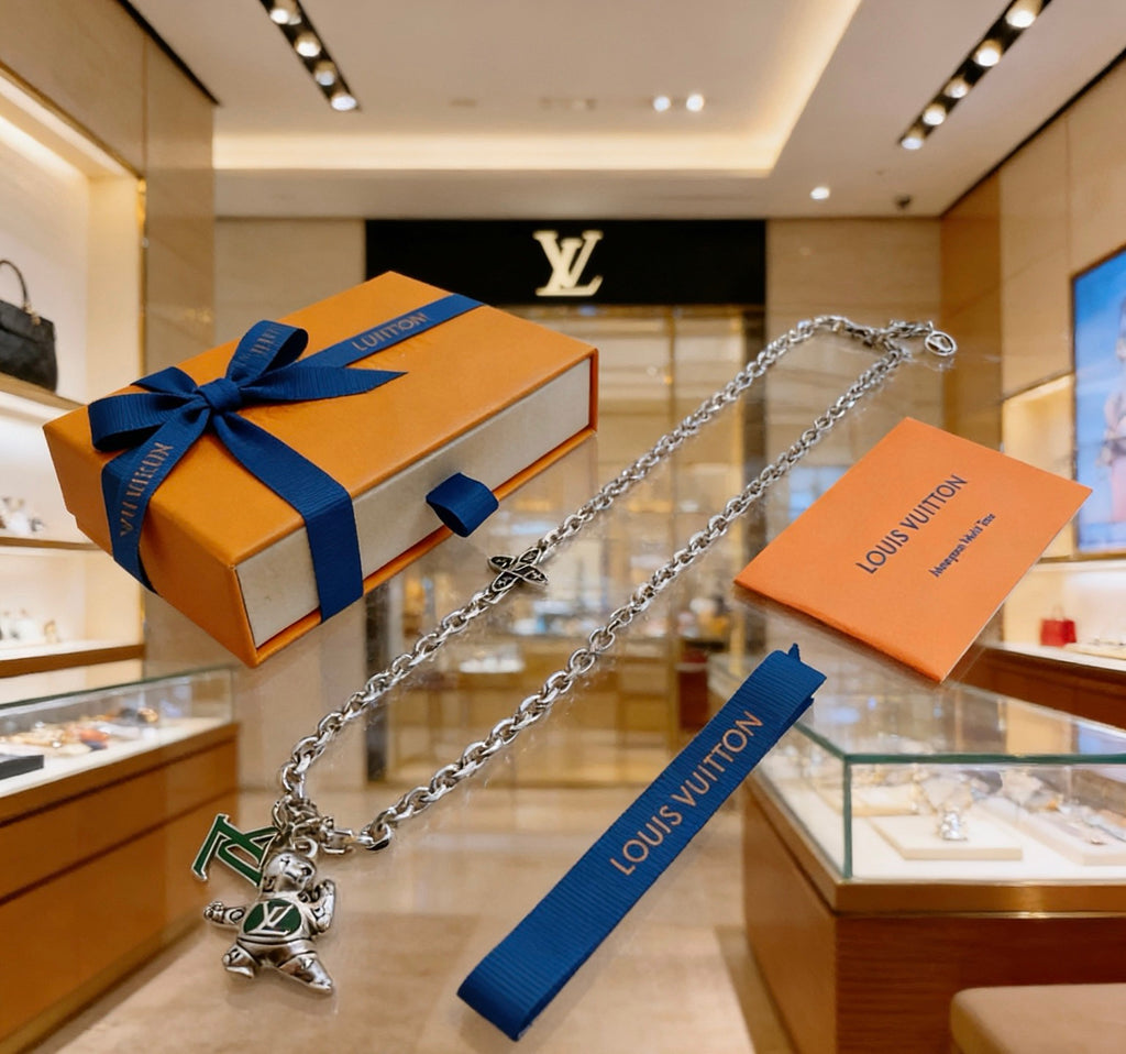 Louis Vuitton Silver-Tone Antiqued Chain Necklace - album image 2