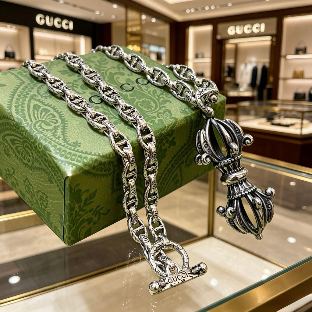 Gucci Anger Forest Interlocking G Antiqued Chain Necklace - album image 5