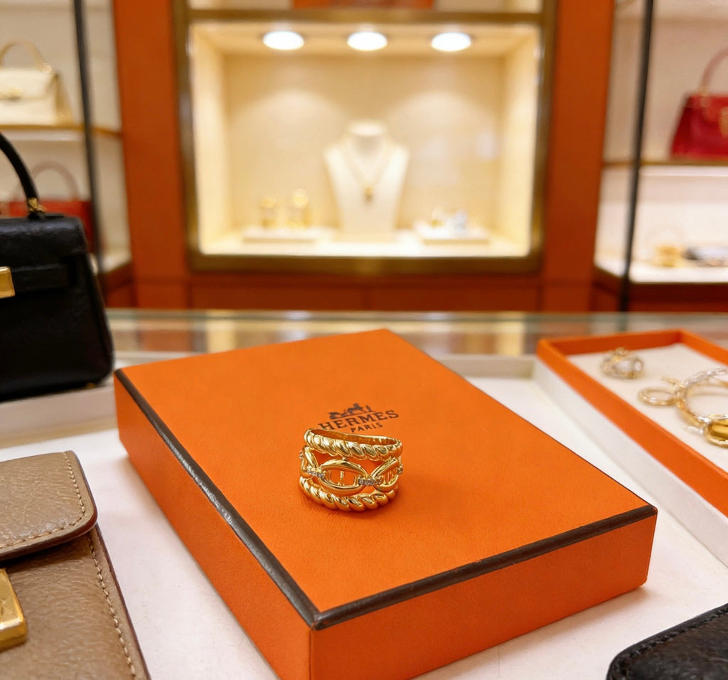Hermès Gold-Tone Wide Textured Anchor-Link Ring - album image 9