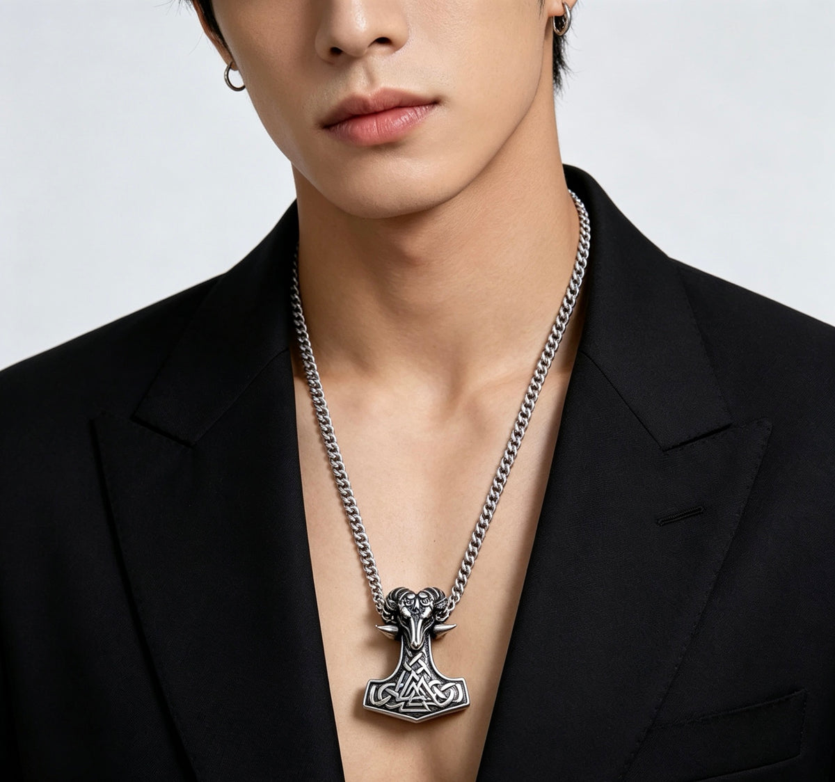 Gucci Anger Forest Interlocking G Antiqued Chain Necklace - album image 3