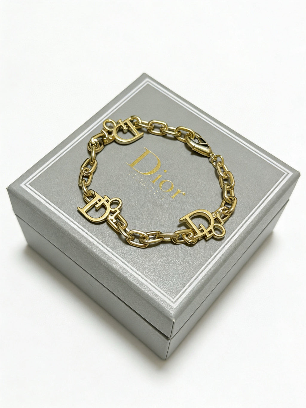 Dior Gold-Tone Ornamental Chain Bracelet - product image 12