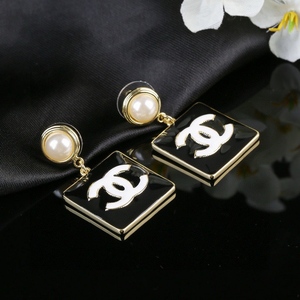 Chanel Black Square CC and Pearl Drop Earrings - album image 4
