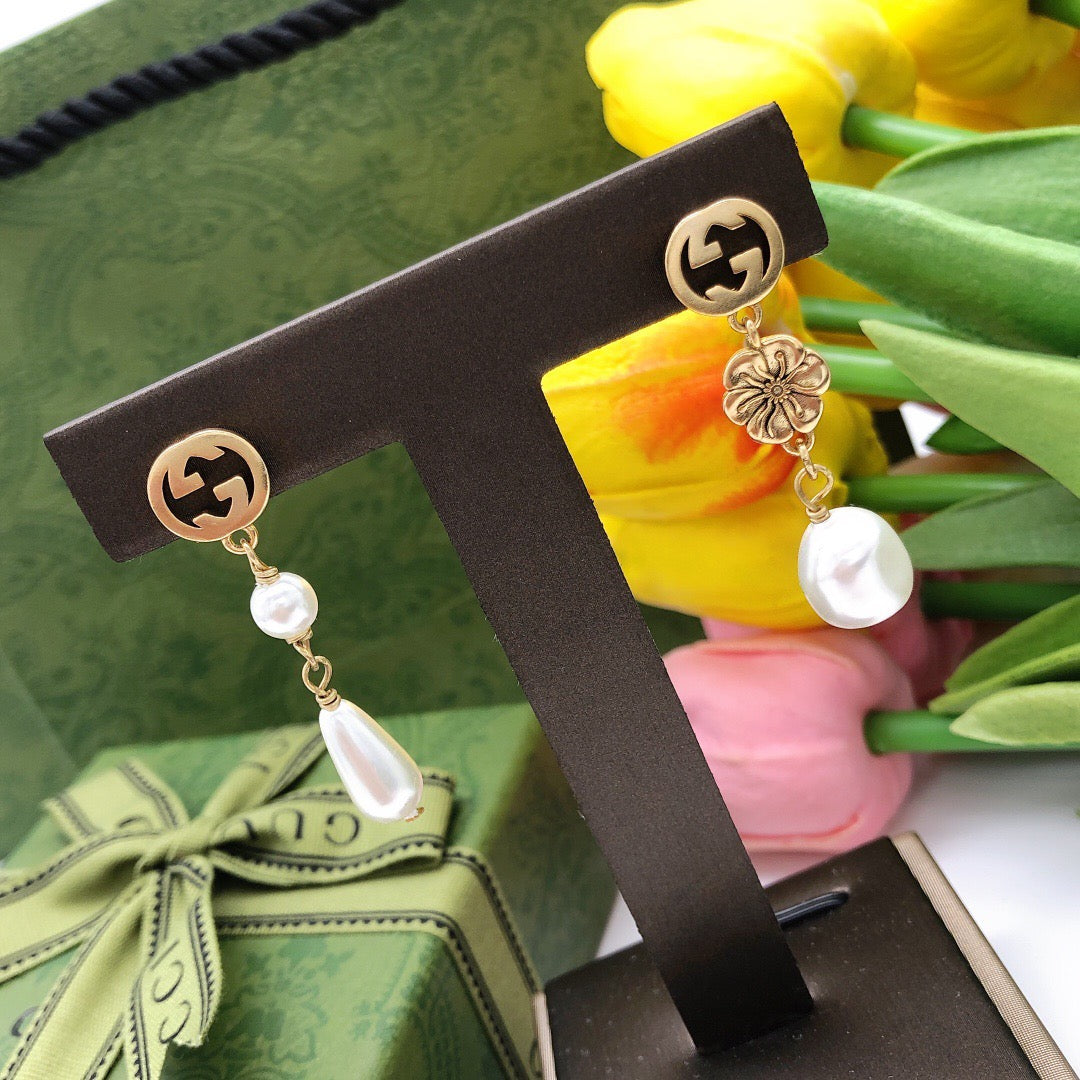Gucci Teardrop Pearl Flower Earrings - album image 5