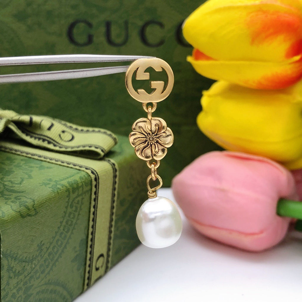 Gucci Teardrop Pearl Flower Earrings - album image 4
