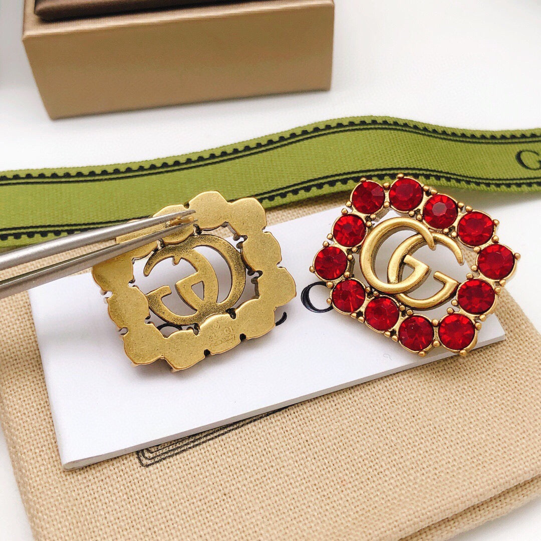 Gucci Antique Gold-Tone Square Antiqued Earrings - album image 5