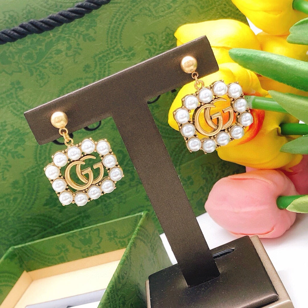 Gucci Pearl Tassel Earrings - album image 4