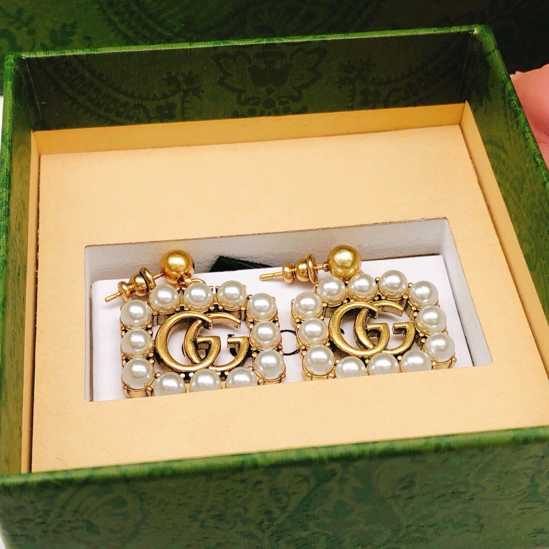 Gucci Pearl Tassel Earrings - album image 6
