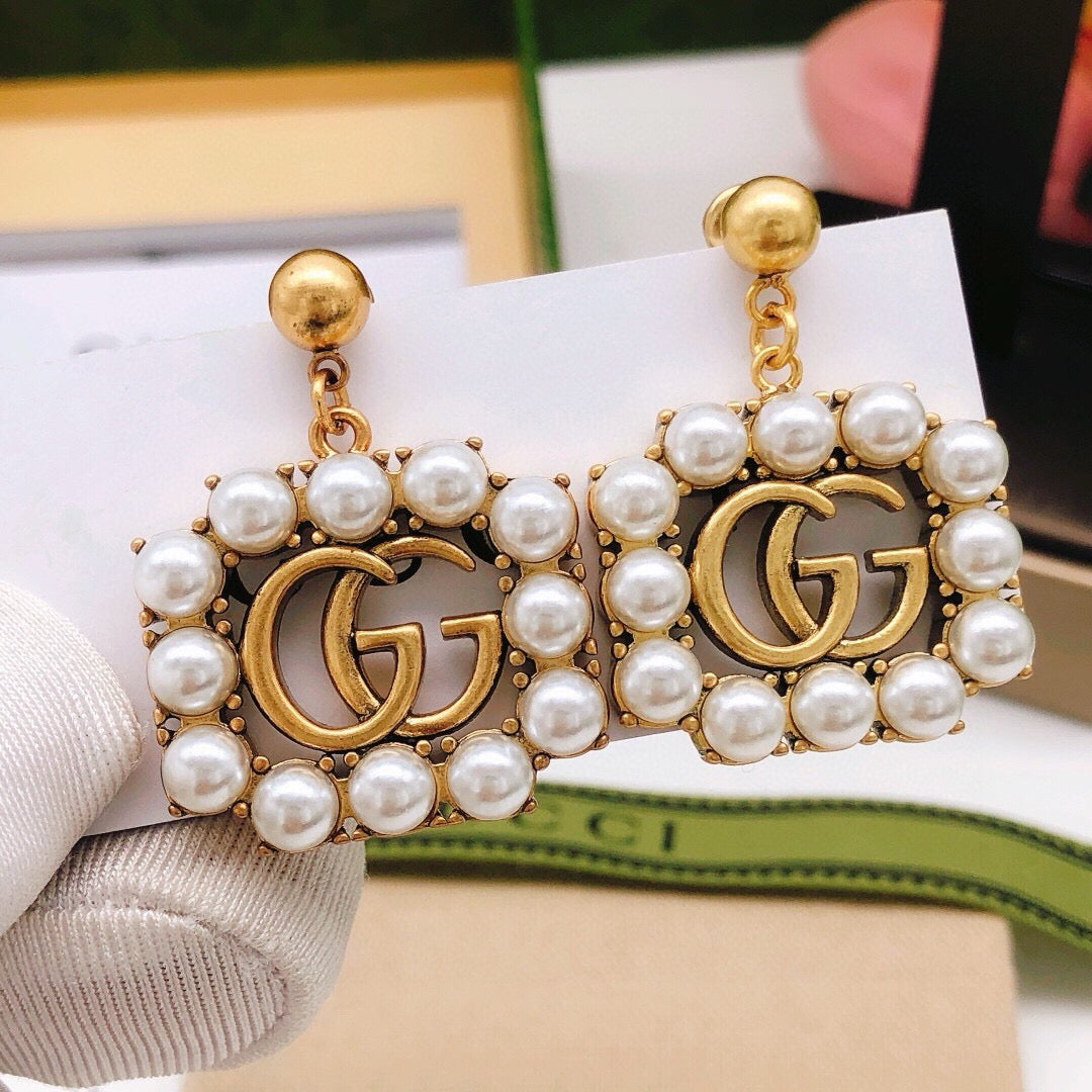 Gucci Pearl Tassel Earrings - album image 5
