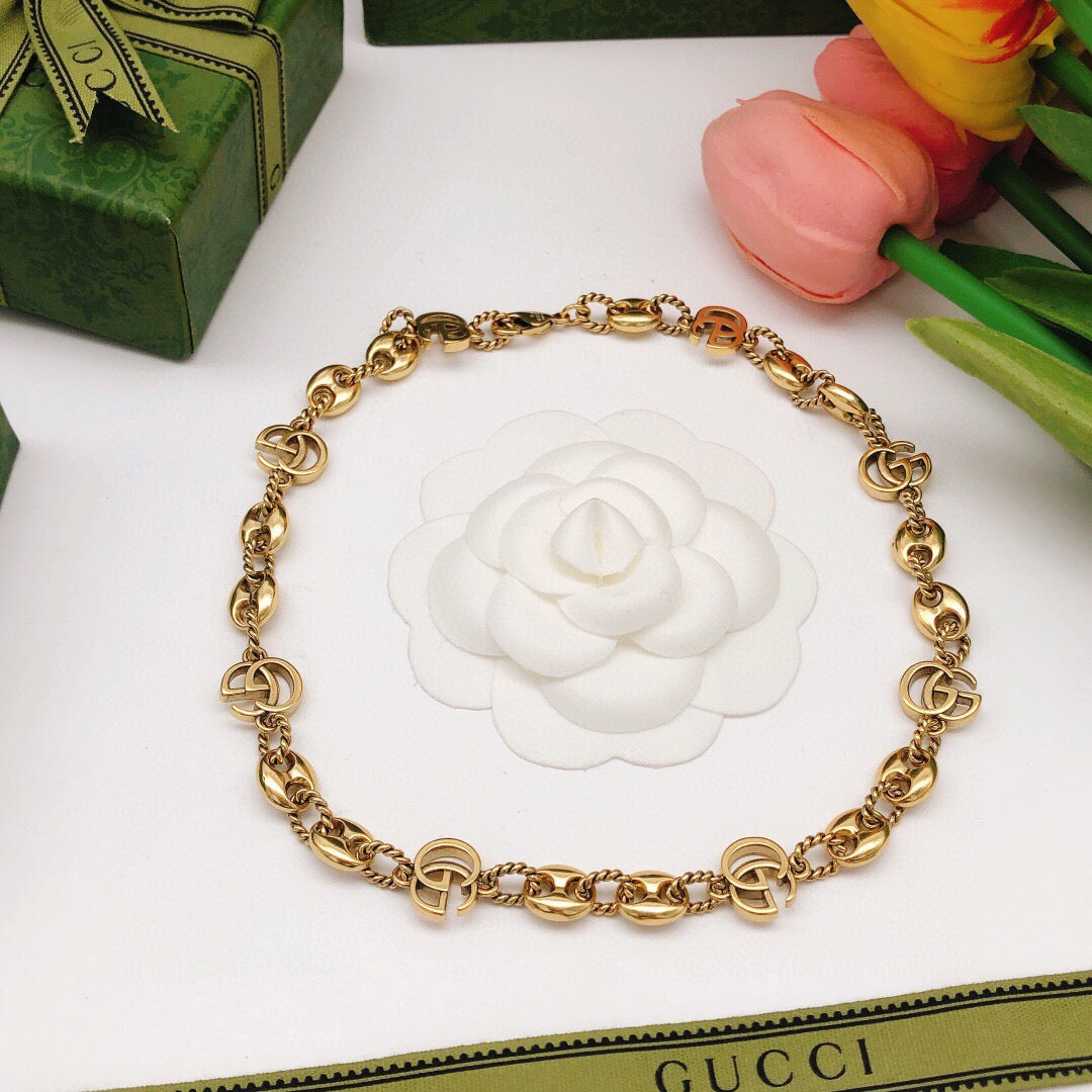 Gucci Gold-Tone Oval Link Necklace - album image 2
