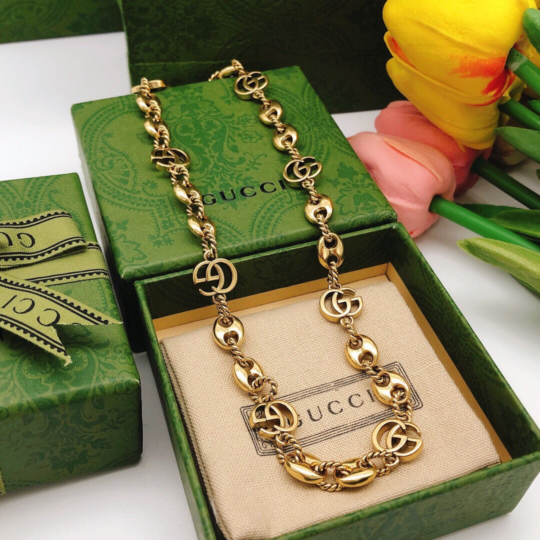 Gucci Gold-Tone Oval Link Necklace - album image 3