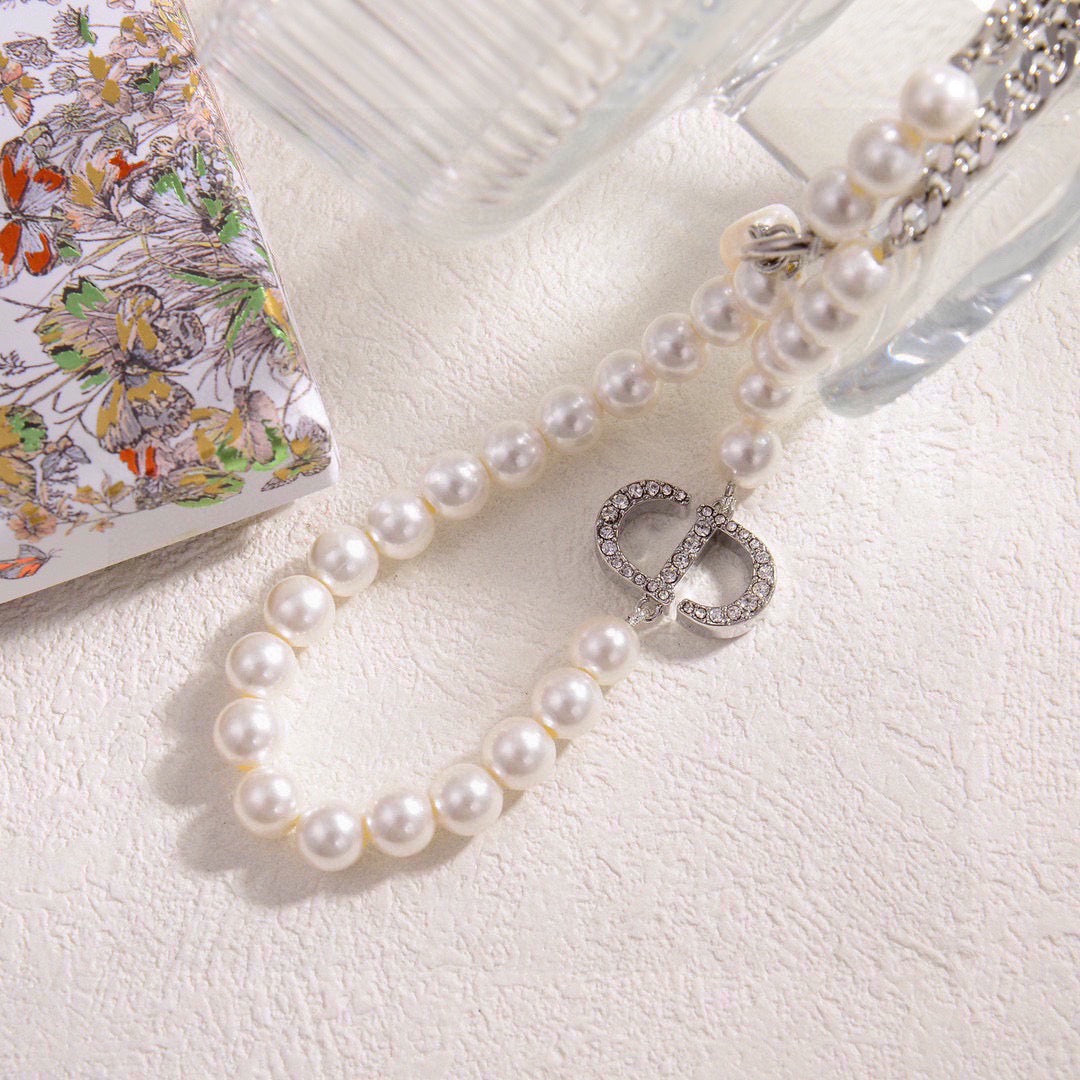 Dior Half-Pearl-Look CD Necklace - product image 9