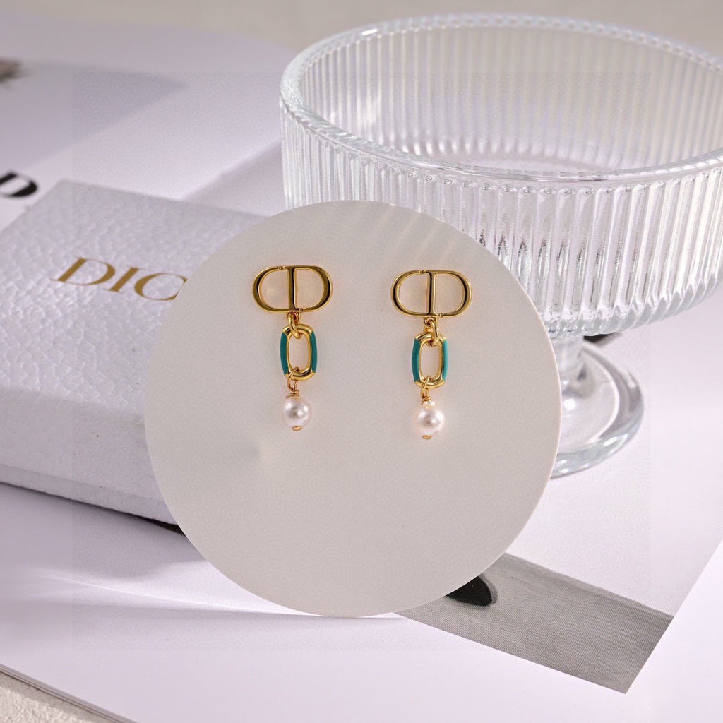 Dior Metallic Bow and Pearl-Look Earrings - product image 6