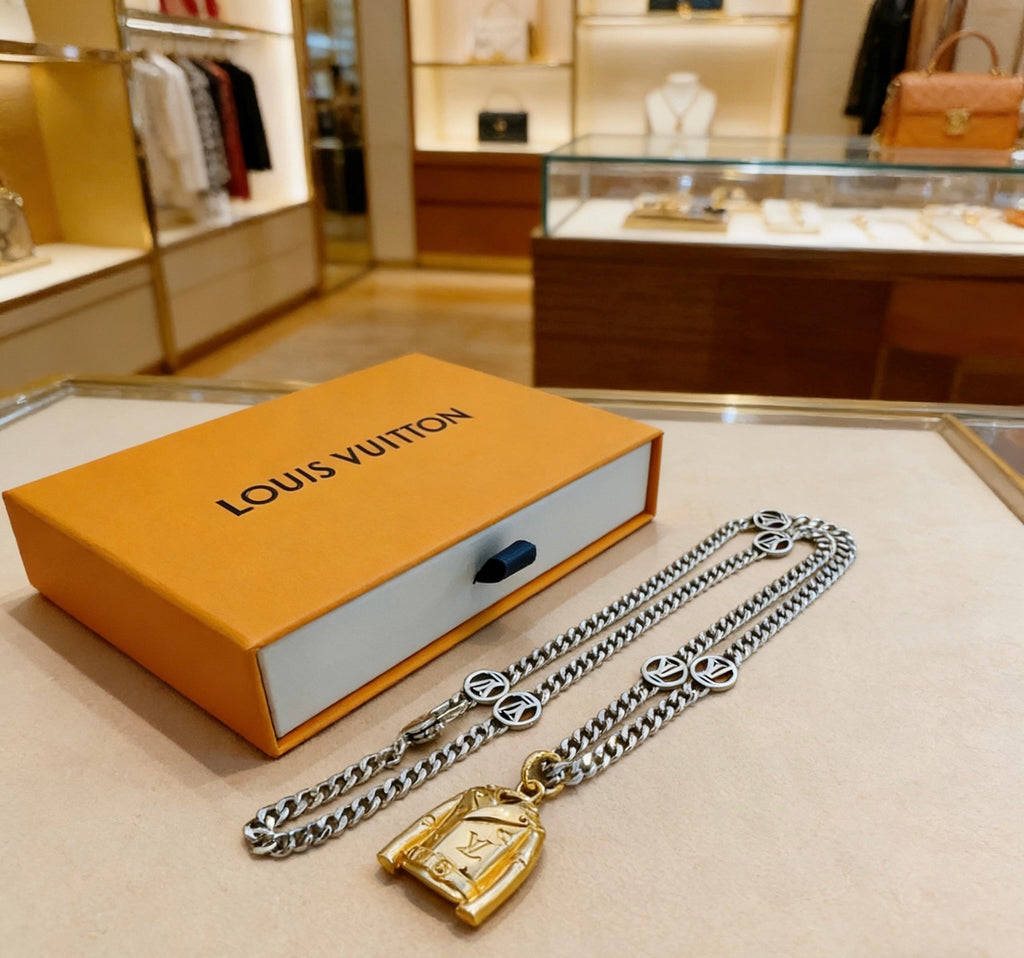 Louis Vuitton Silver-Tone Antiqued Chain Necklace - album image 3