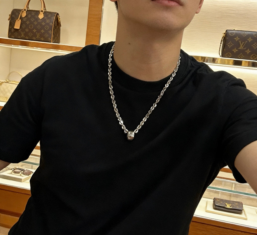 Louis Vuitton Silver-Tone Antiqued Chain Necklace - album image 4