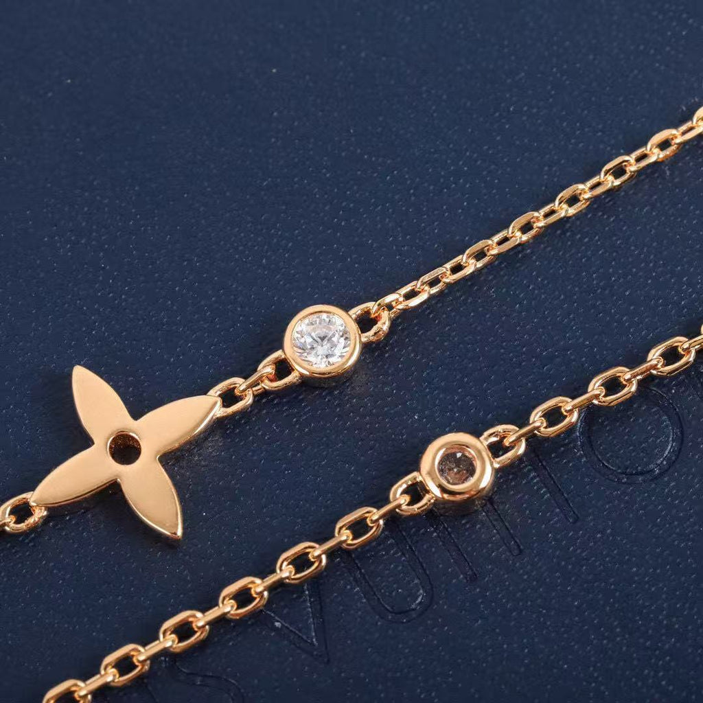 Louis Vuitton Double Flower Clover Necklace - album image 2