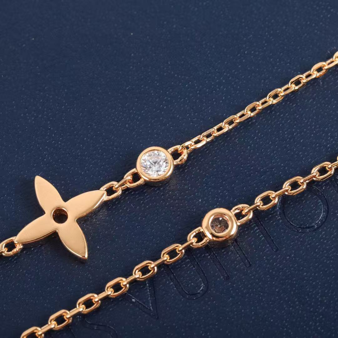 Louis Vuitton Double Flower Clover Necklace - album image 2