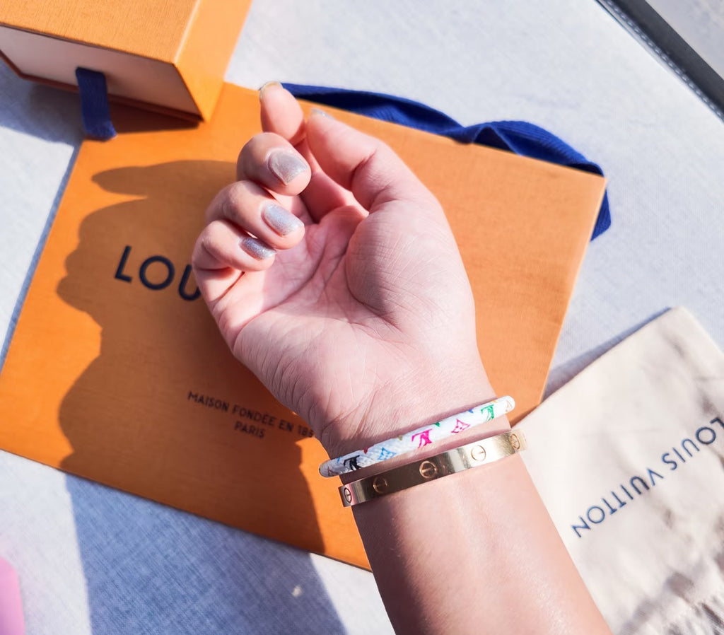 Louis Vuitton Circle Gold-Tone Leather Bangle - album image 4