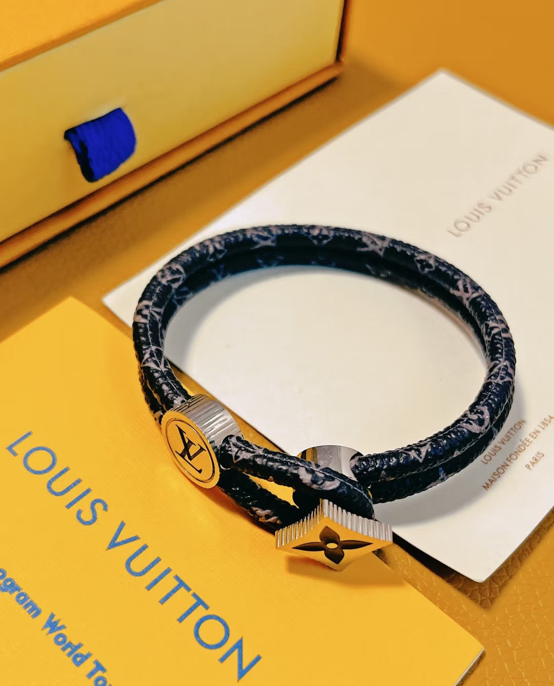 Louis Vuitton Circle Gold-Tone Leather Bangle - album image 7