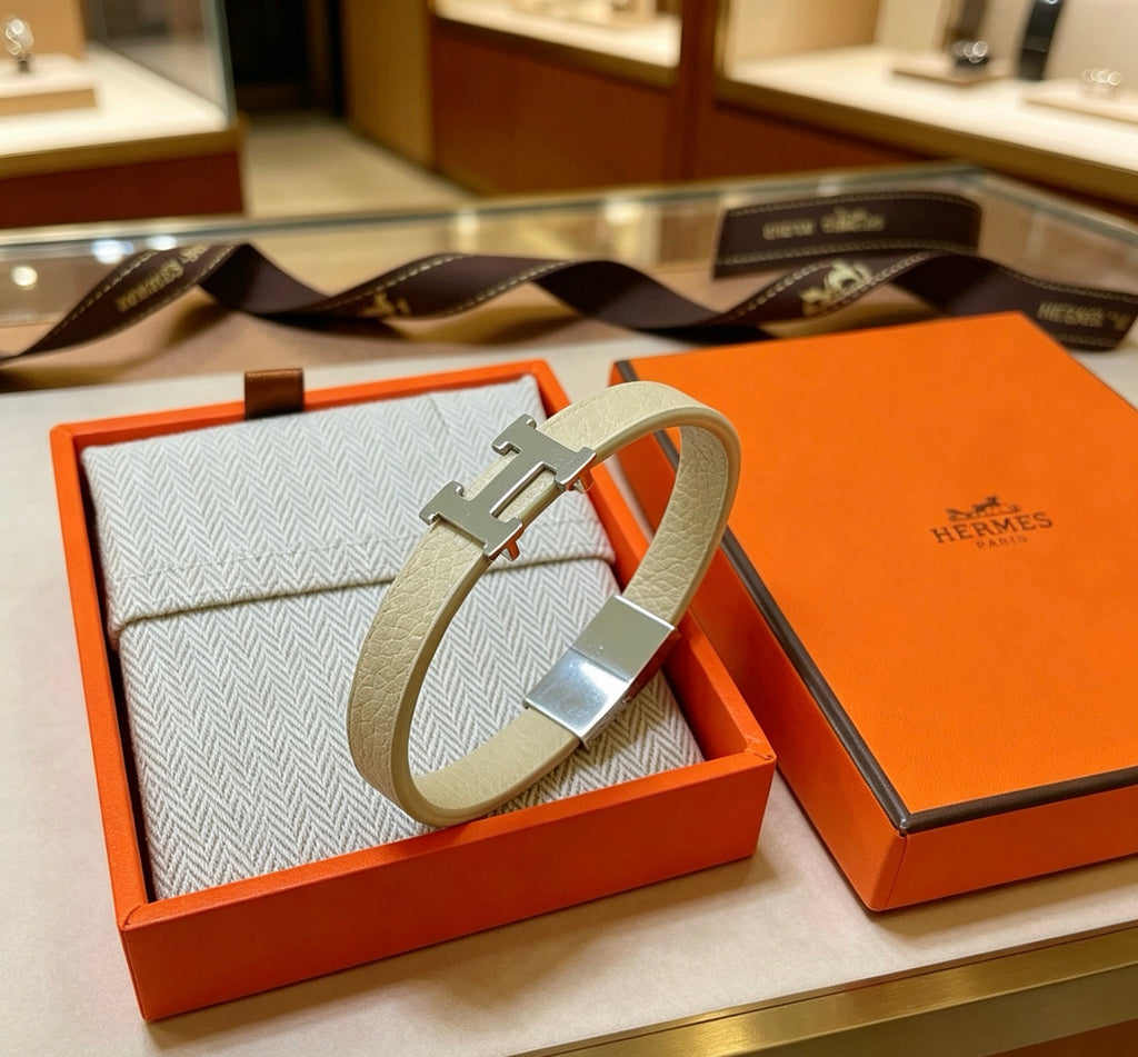 Hermès White Leather Silver-Tone H Bracelet - album image 2