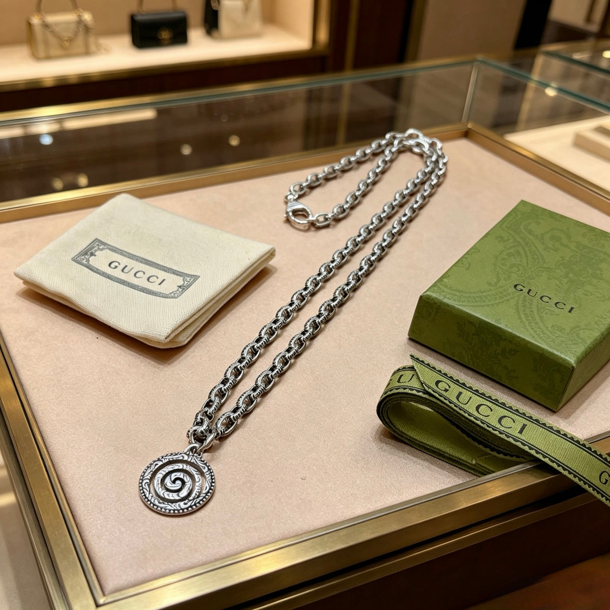 Gucci Anger Forest Interlocking G Antiqued Chain Necklace - album image 5
