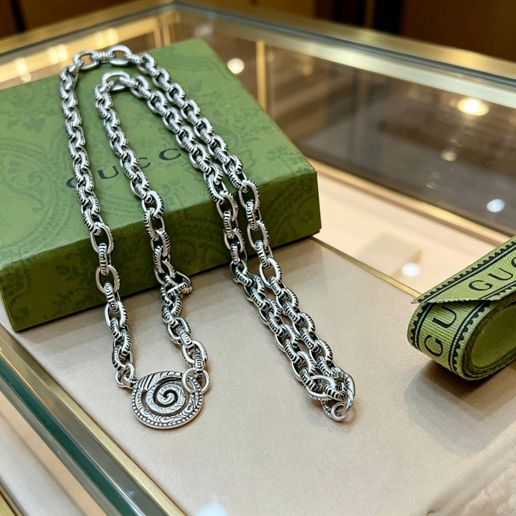 Gucci Anger Forest Interlocking G Antiqued Chain Necklace - album image 9
