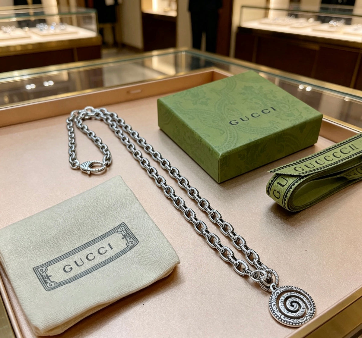 Gucci Anger Forest Interlocking G Antiqued Chain Necklace - album image 3