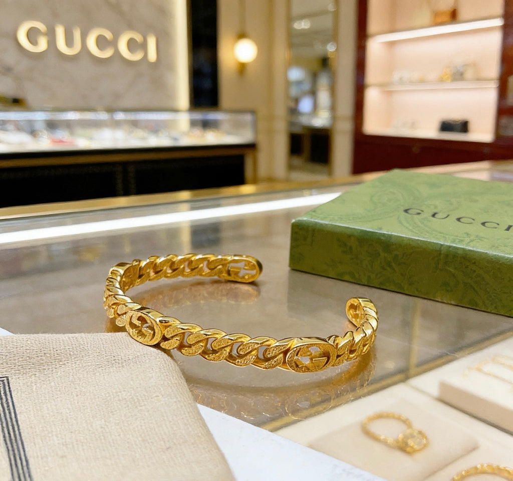 Gucci Anger Forest Interlocking G Rose Rose Gold-Tone Antiqued Bangle - album image 7