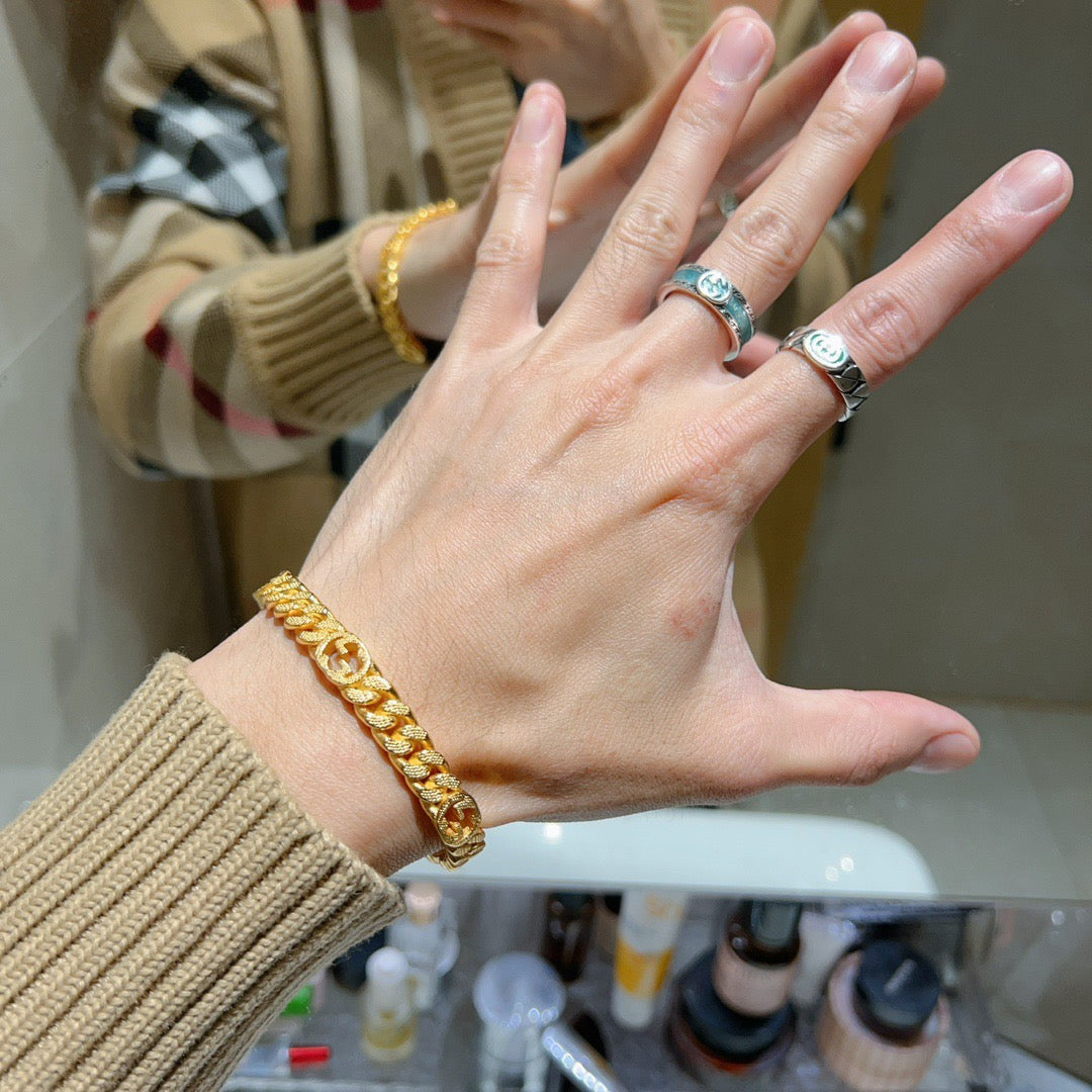 Gucci Anger Forest Interlocking G Rose Rose Gold-Tone Antiqued Bangle - album image 9