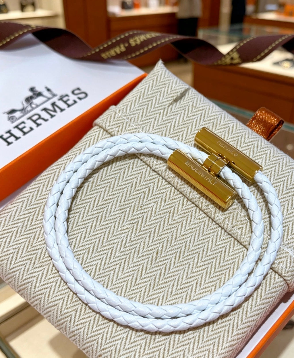 Hermès White Leather Gold-Tone H Bracelet - album image 7