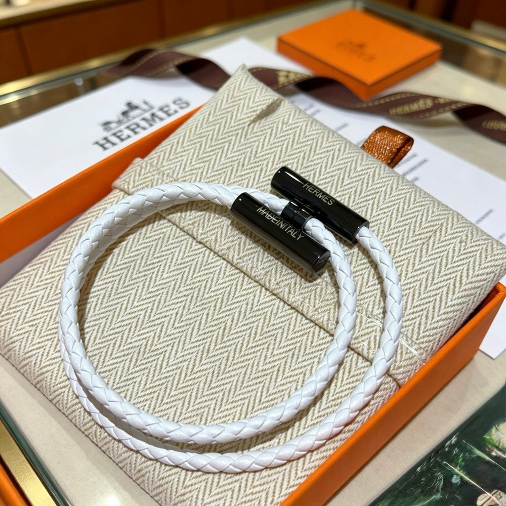 Hermès White Leather Black H Bracelet - album image 1