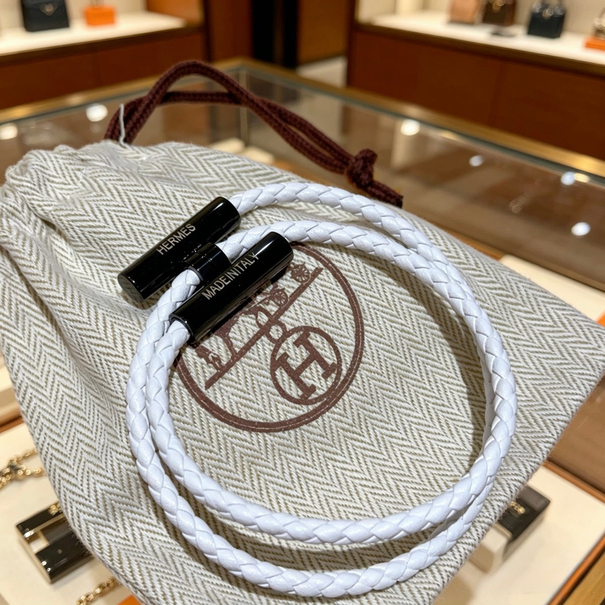Hermès White Leather Black H Bracelet - album image 2