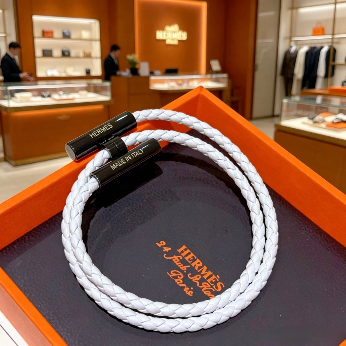 Hermès White Leather Black H Bracelet - album image 4