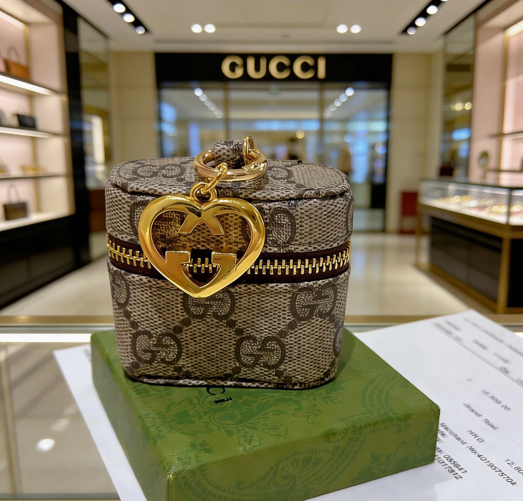 Gucci Olive Monogram Key Case with Heart Motif - album image 5