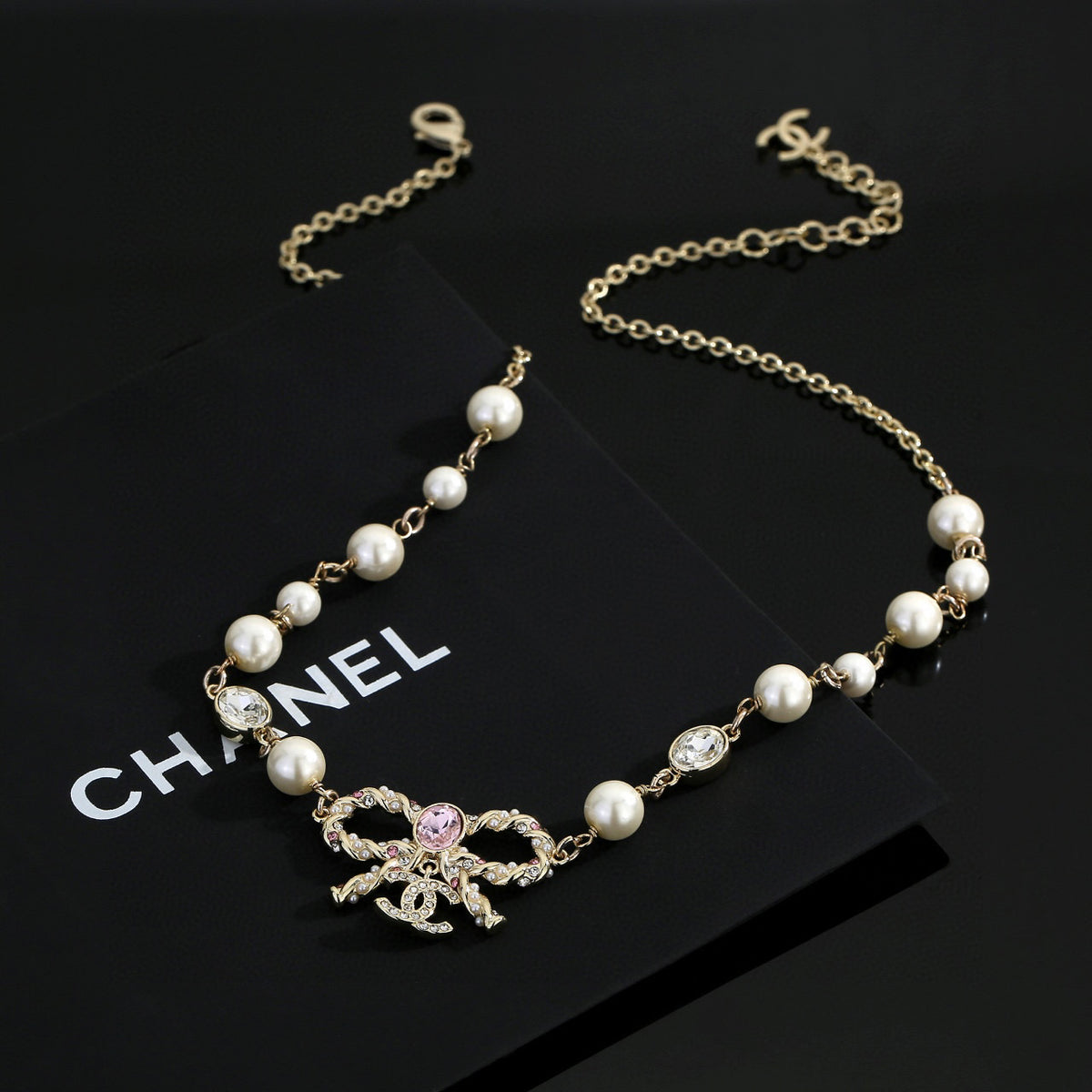 Chanel Bow Butterfly Pearl Circular Necklace - album image 2