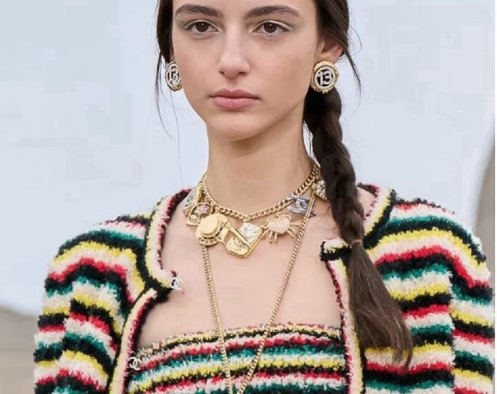 Chanel Interlocking C Shell Dragon Gold-Tone Pendant Necklace - album image 5