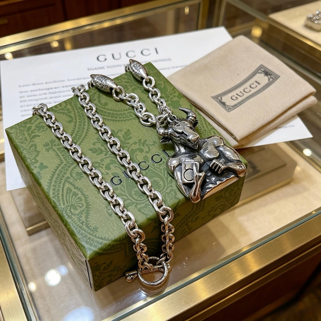 Gucci Anger Forest Interlocking G Antiqued Chain Necklace - album image 6