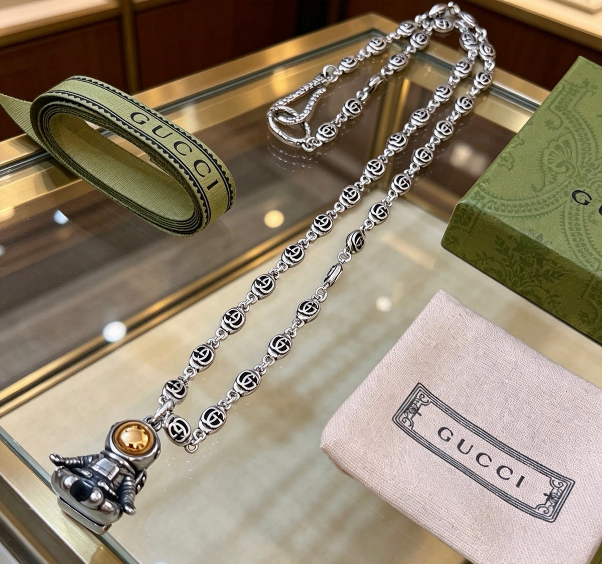 Gucci Anger Forest Interlocking G Space Motif Antiqued Chain Necklace - album image 4