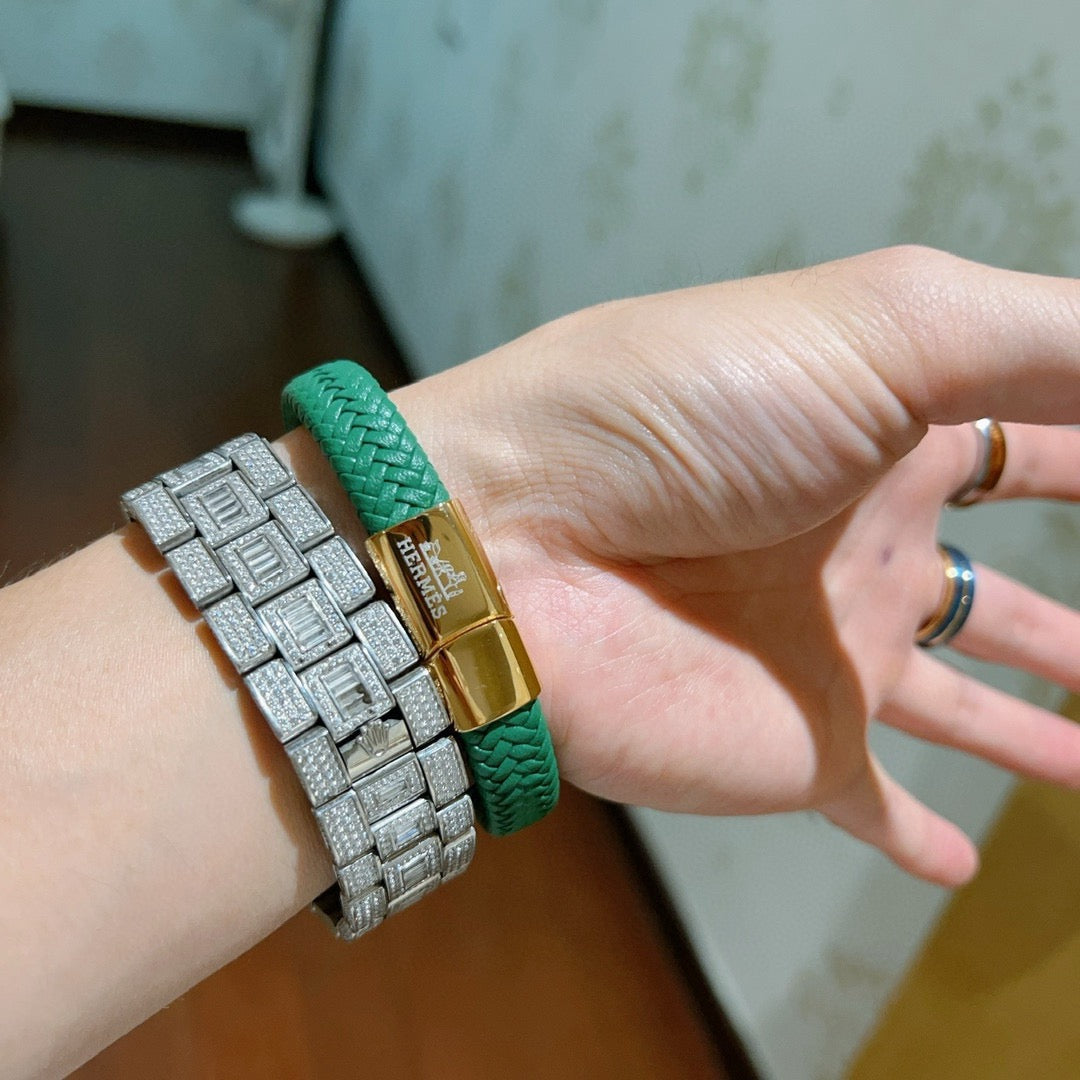 Hermès Green Leather Gold-Tone H Bracelet - album image 7